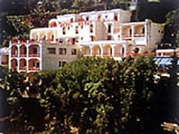 Domina Home Royal Positano 0*,